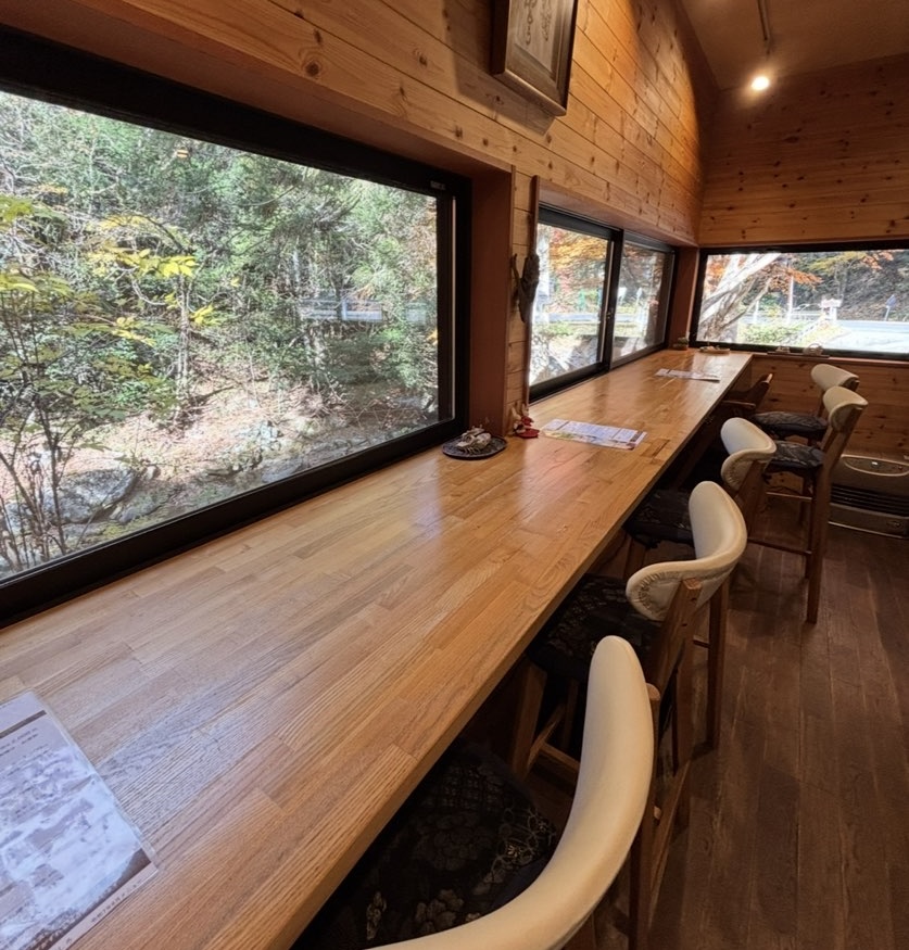 せせらぎの厨 すずしろ(豊田市) 店内風景