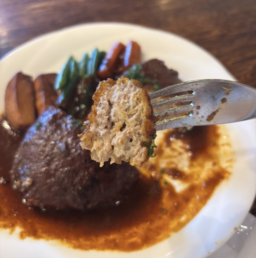 ビトーク （BITOKE）豊田市　デミグラスハンバーグ