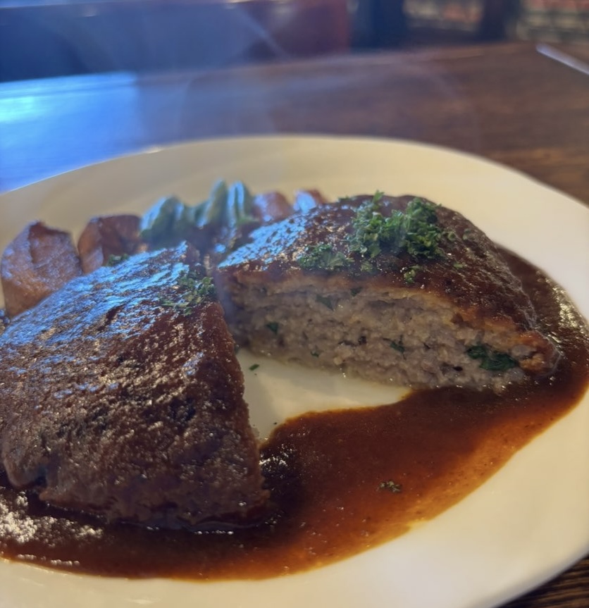 ビトーク （BITOKE）豊田市　ハンバーグの断面