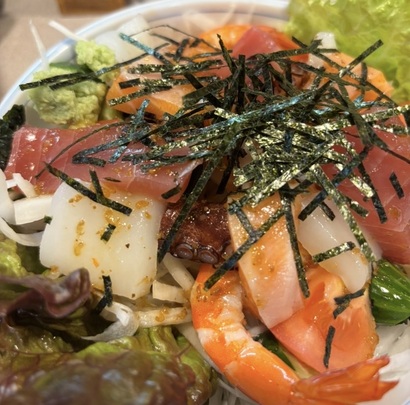 居酒屋たかせ（豊田市）　海鮮サラダ