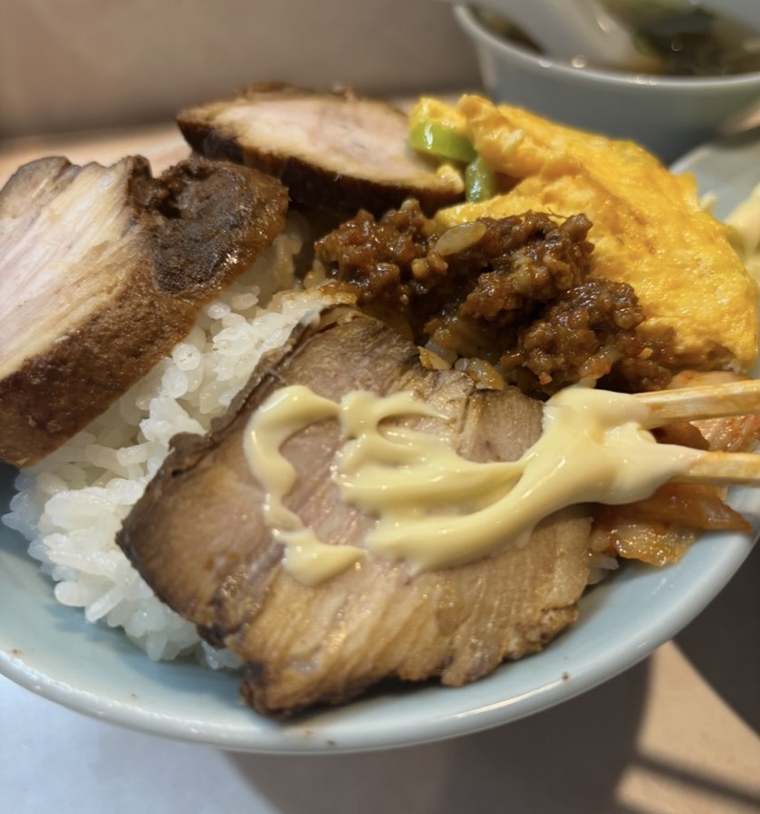 味楽苑(豊田市) 焼き豚丼にマヨねーず