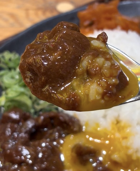 キッチン杏（豊田市　どて煮卵黄