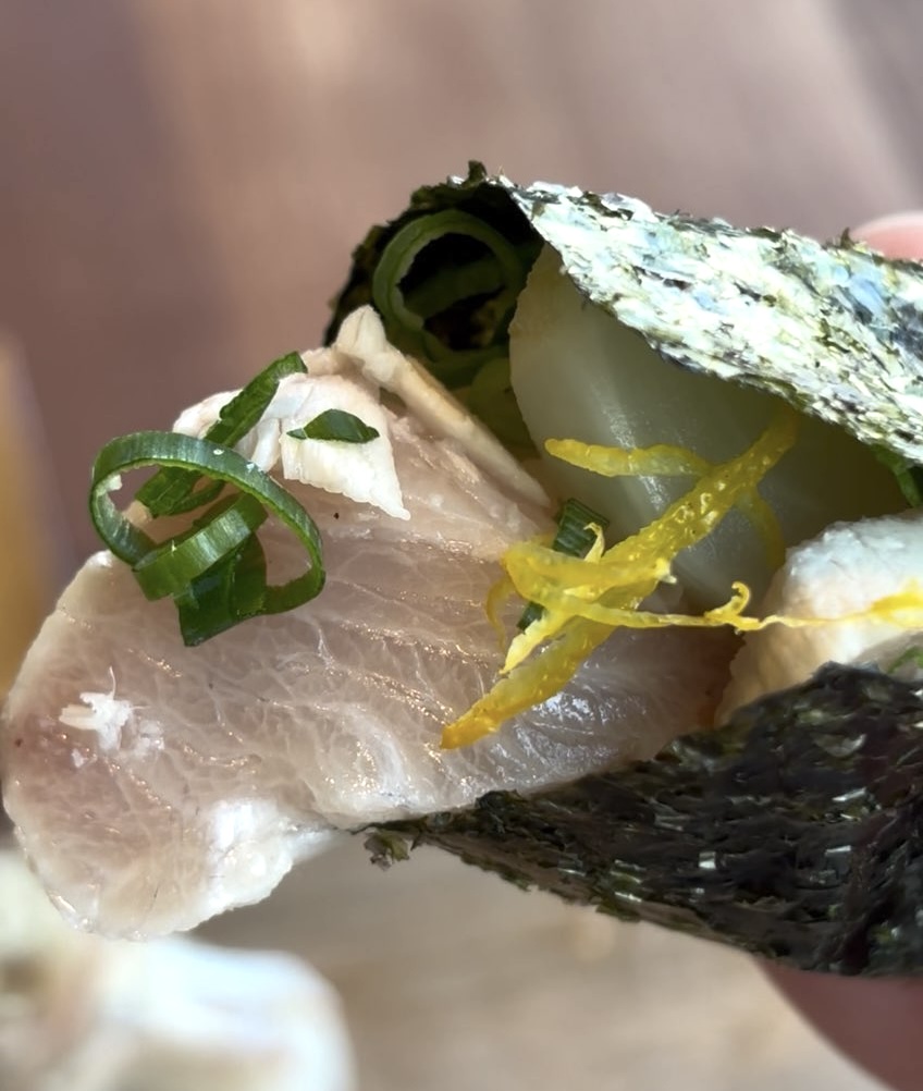 手巻き喫茶二巻（豊田市）　ブリ