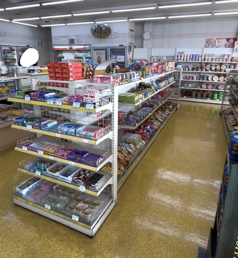 フジファミリーショップ前山店 店内