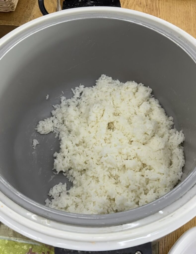 フジファミリーショップ前山店　セルフごはん