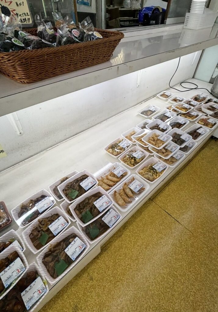 フジファミリーショップ前山店　お惣菜コーナー