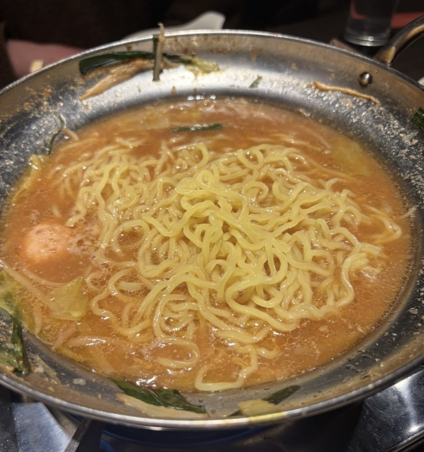 もつ二郎 桜町店　もつ鍋のラーメン
