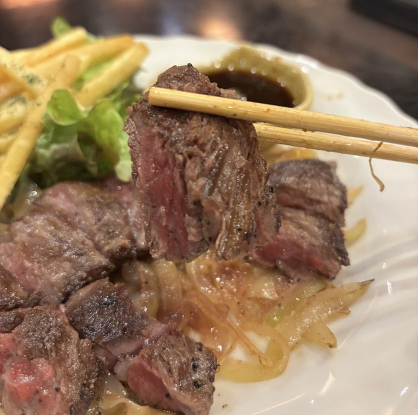 食楽家あかり（豊田市）　和牛ももステーキ