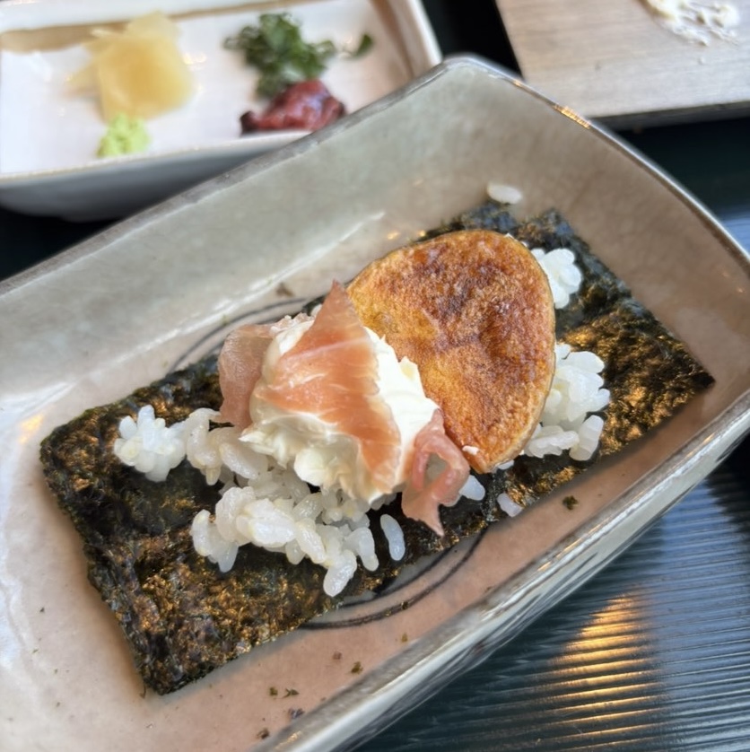 手巻き喫茶二巻（豊田市）　手巻き寿司クリームチーズ