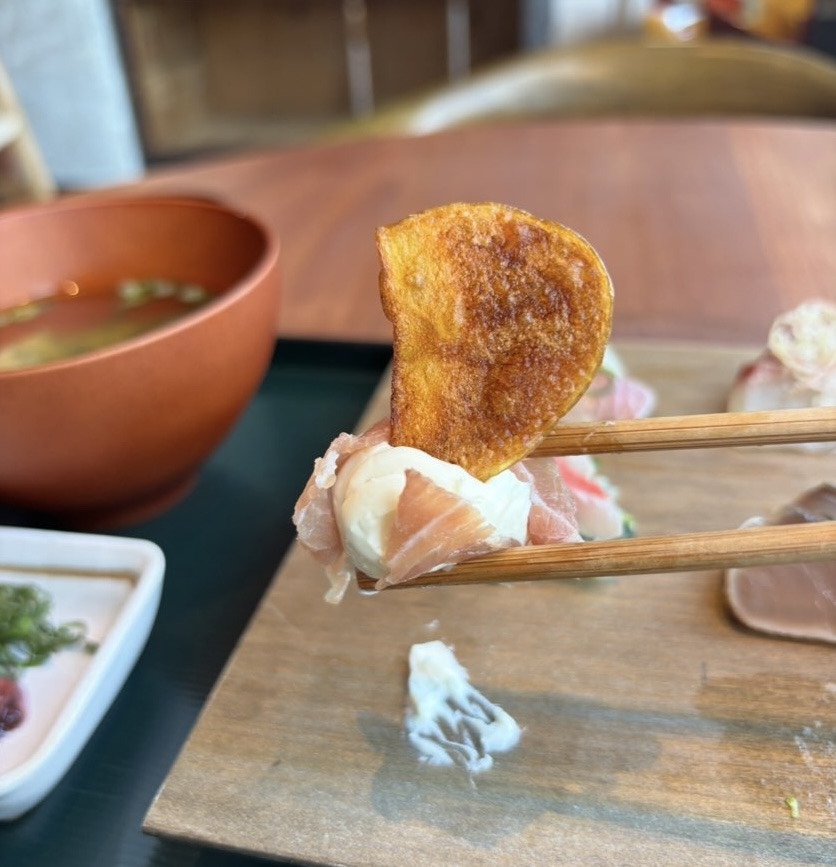 手巻き喫茶二巻（豊田市）　手巻き寿司クリームチーズ