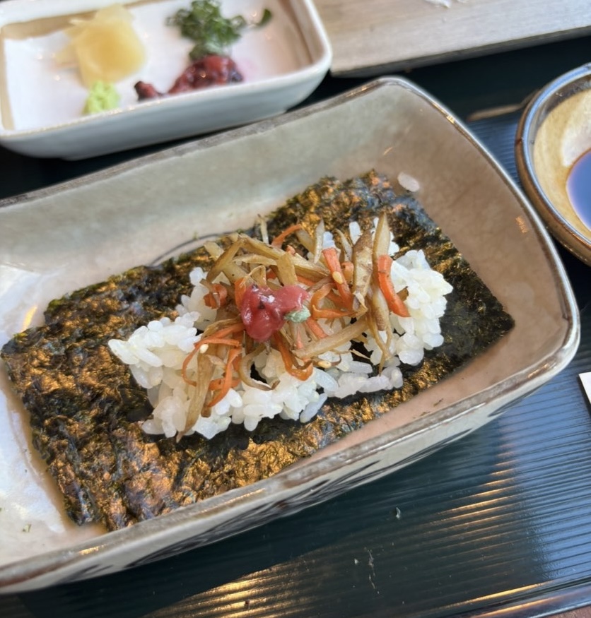 手巻き喫茶二巻（豊田市）　きんぴらの手巻き寿司