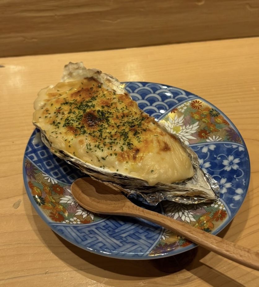 かき小屋 厚岸水産 豊田本店 　牡蛎グラタン