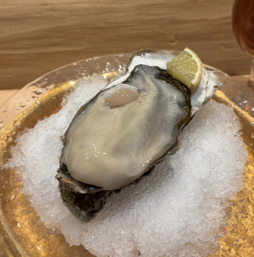 かき小屋 厚岸水産 豊田本店 4年もの生牡蠣