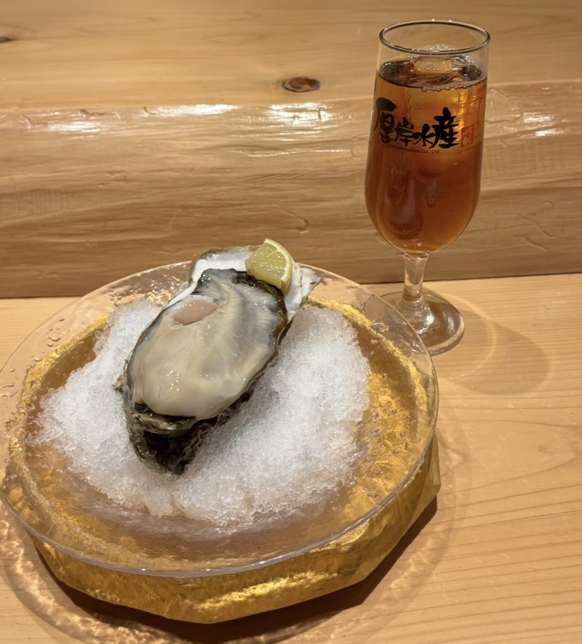 かき小屋 厚岸水産 豊田本店 4年もの生牡蠣