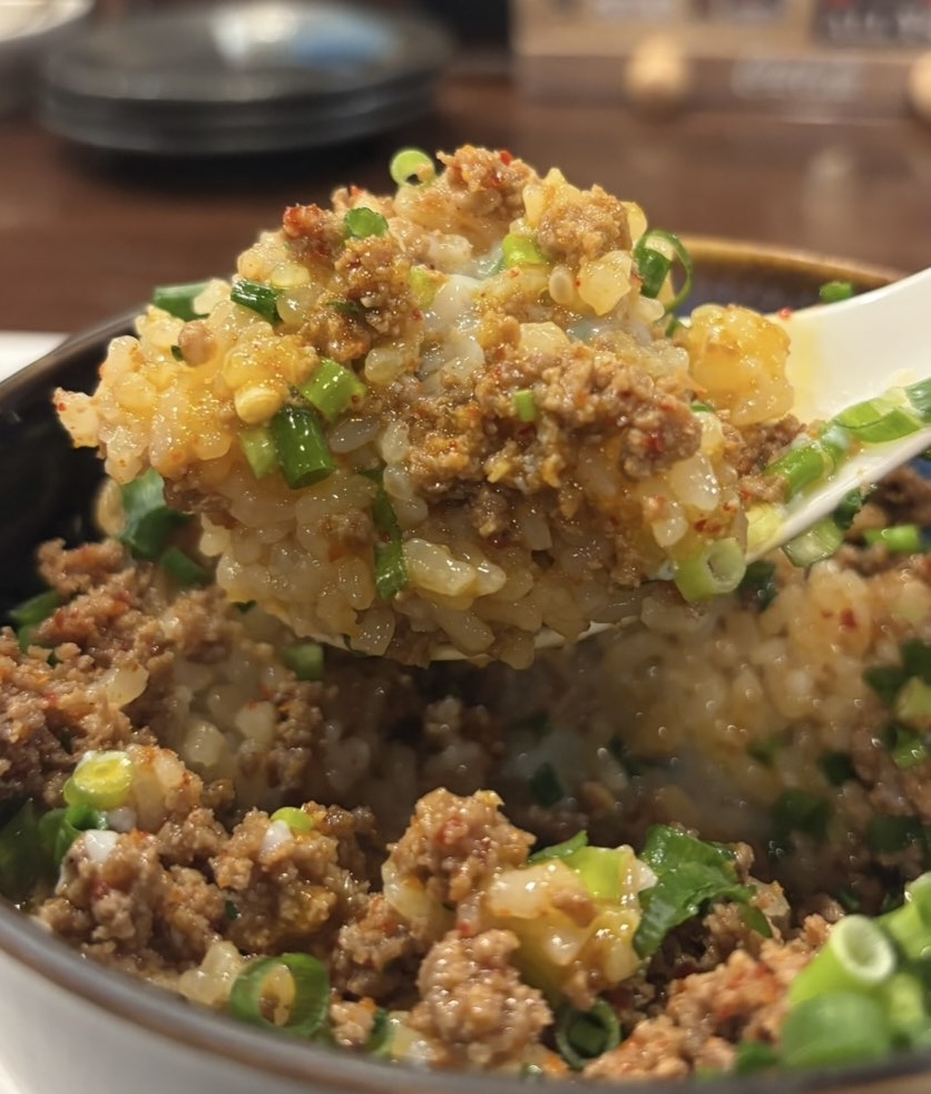 居酒屋よしぶ(豊田市) 台湾ミンチ丼