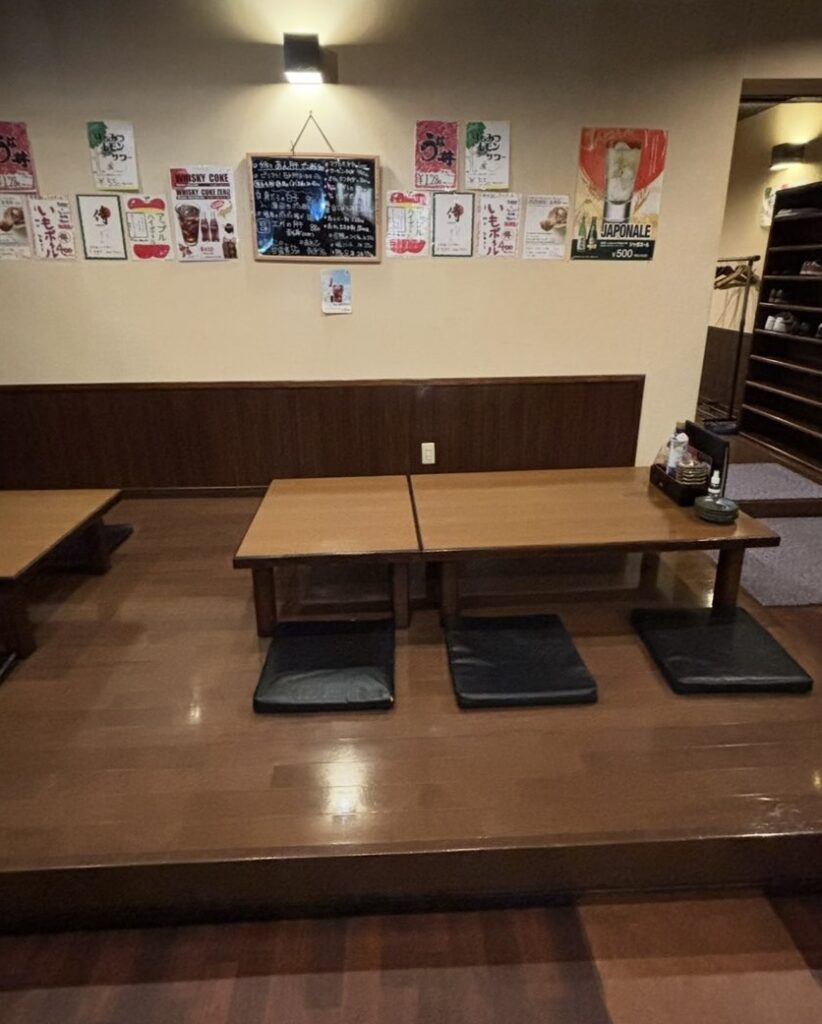 居酒屋よしぶ(豊田市) 店内風景