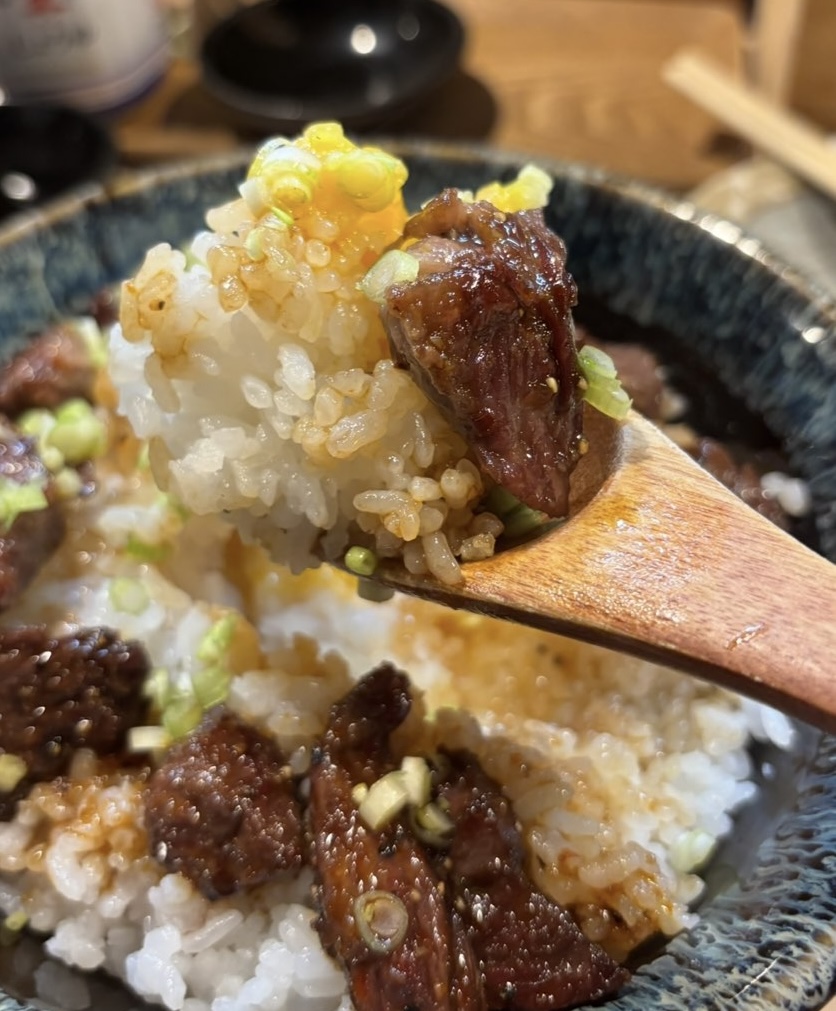 海鮮居酒屋 傾奇者（豊田市）　ハラミ丼