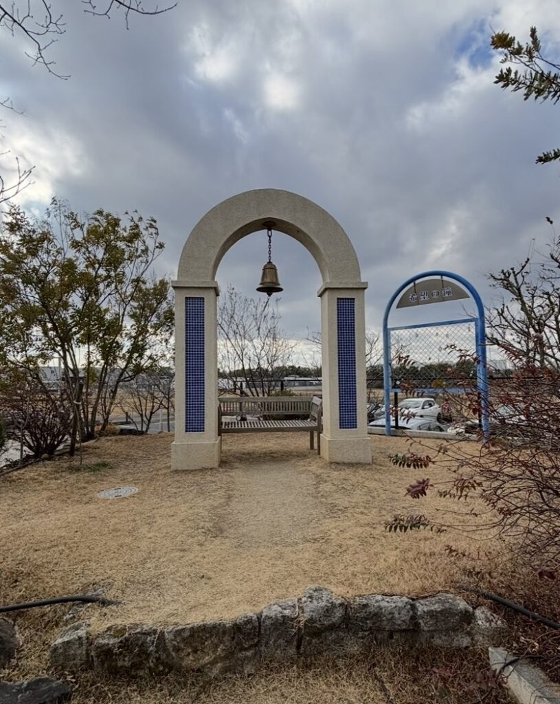 サロン・ド・テ 名古屋ふらんす 本店　鐘