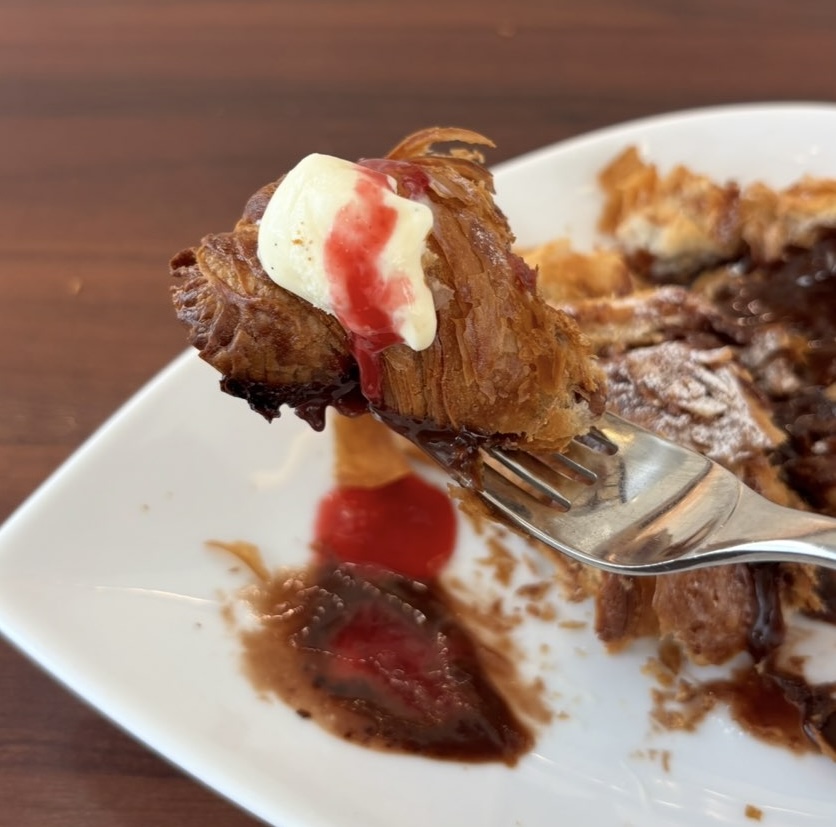 サロン・ド・テ 名古屋ふらんす 本店　デザートクロワッサンしょこら