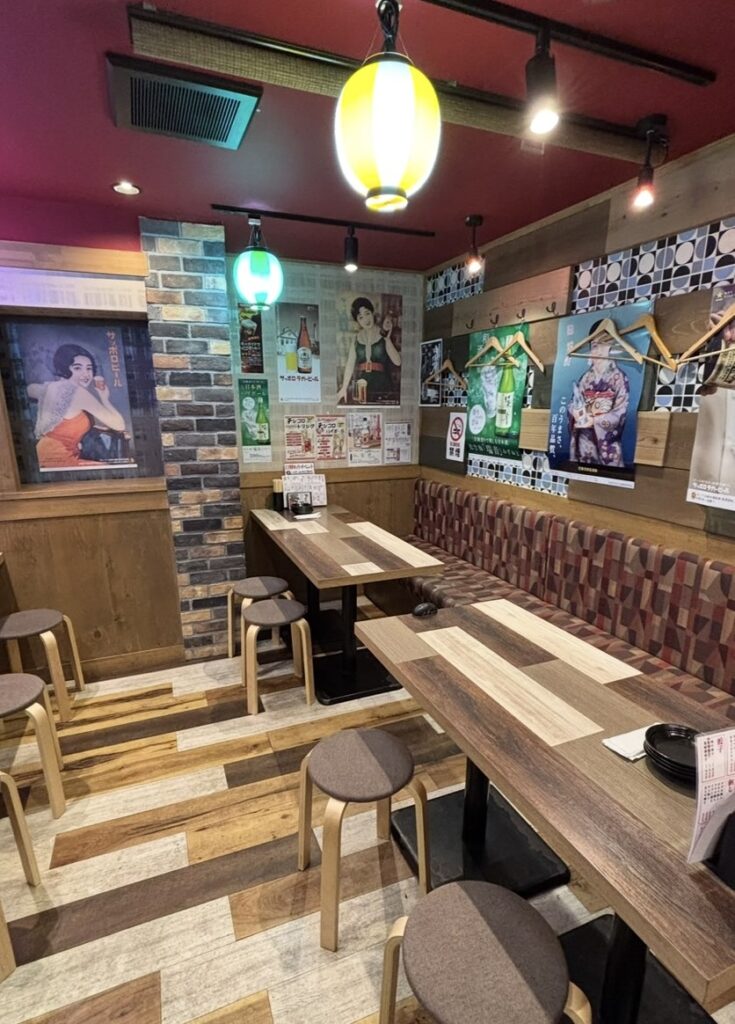 刈谷熱狂酒場 ごくらく荘　店内風景