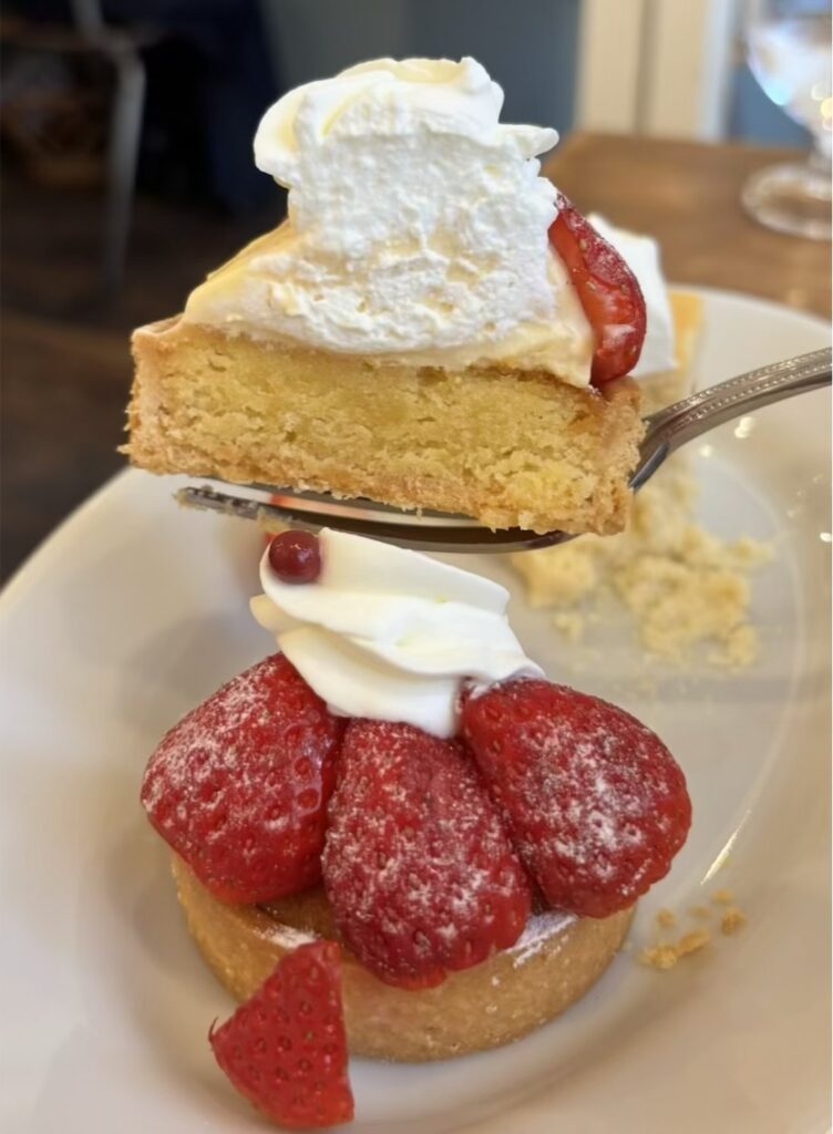 喫茶 青砥(豊田市) いちごタルト