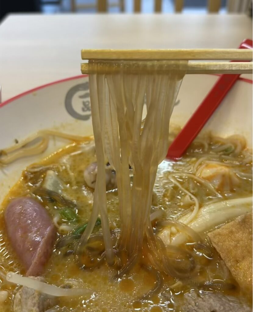 一品麻辣湯 豊田市駅　牛骨麻辣湯の春雨
