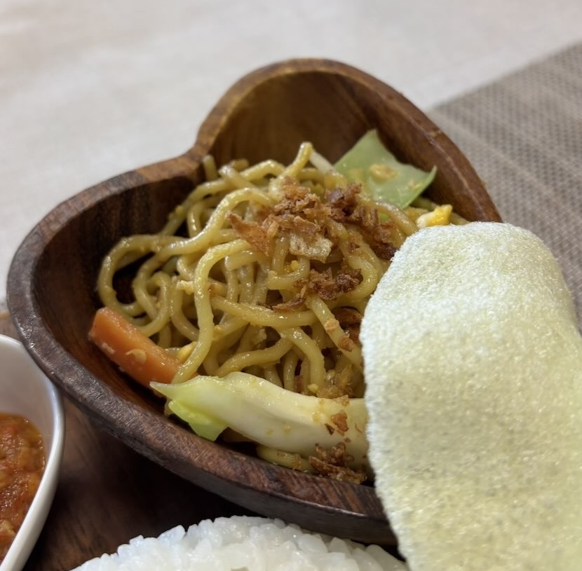 ガルーダ&スディマンピール(豊田市) 焼きそば