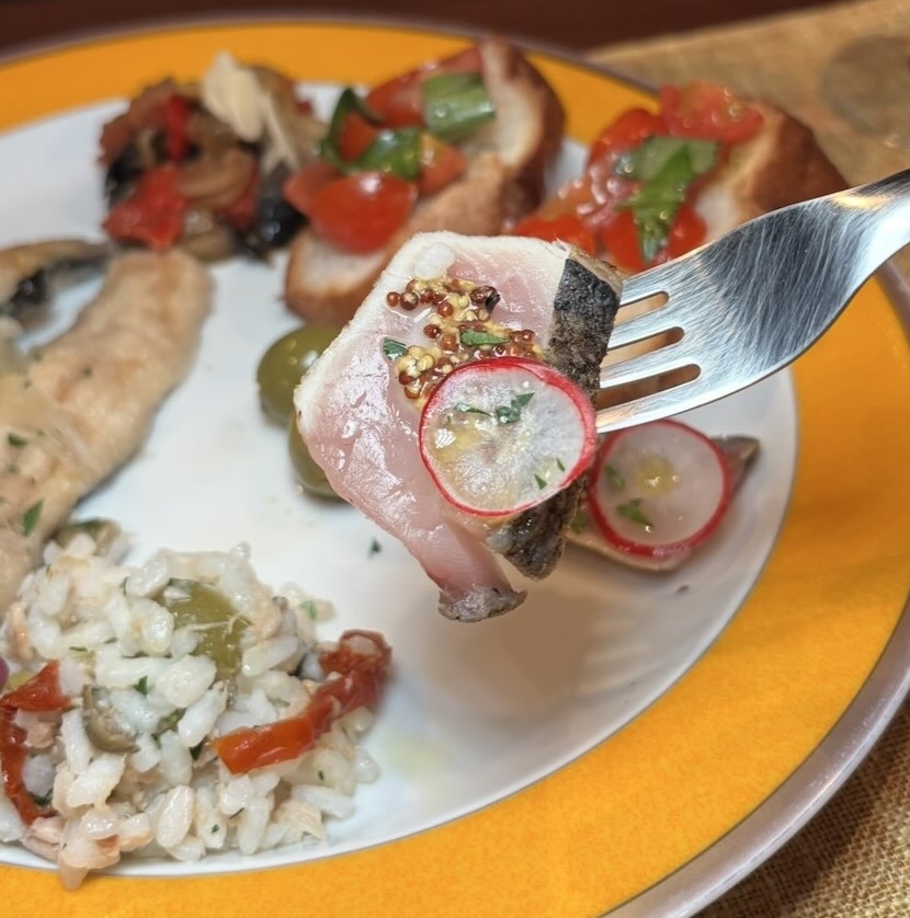 とらっとりあCo（豊田市）　サワラのカルパッチョ