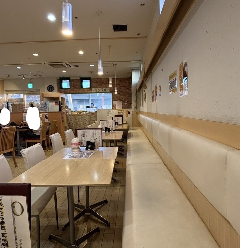 麦とろガーデン 豊田メグリア本店　店内風景