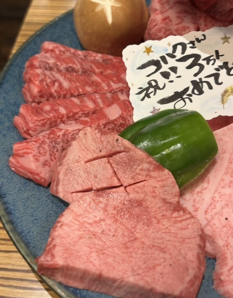 焼肉ホルモンせがれ(豊田市) 肉ケーキ
