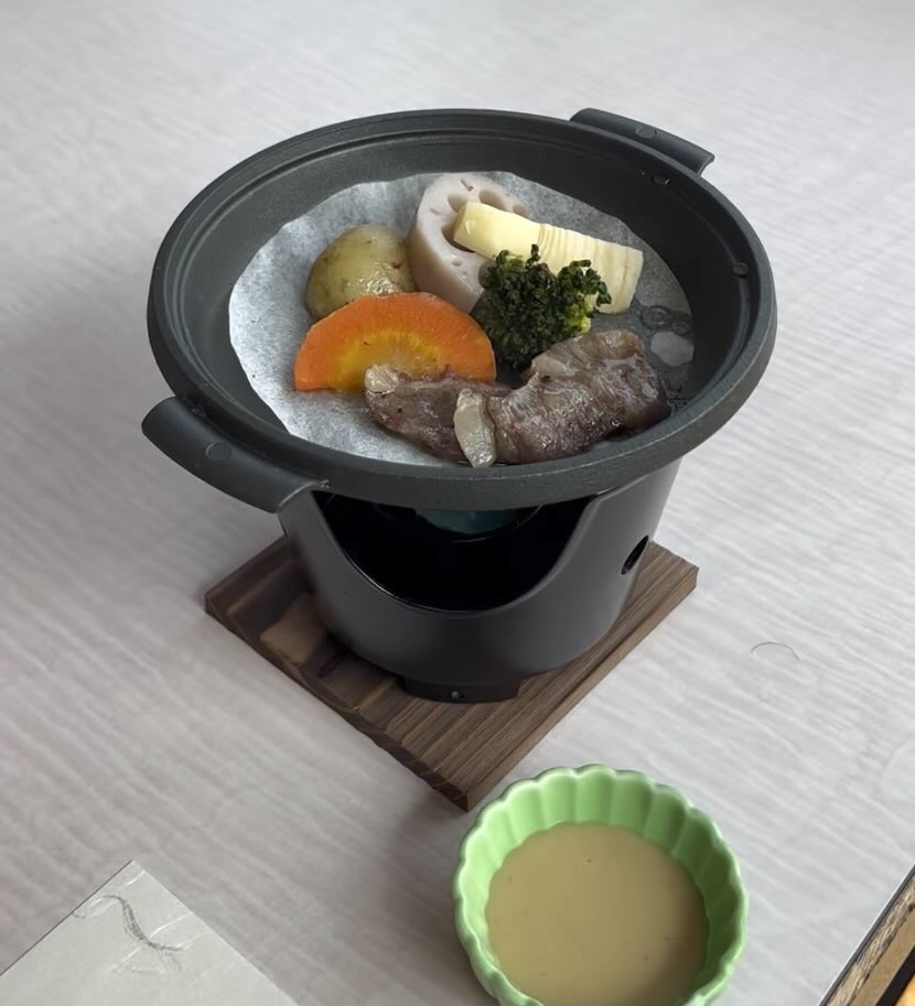 さくら亭 豊龍閣(豊田市) 国産牛と春野菜の陶板焼国産