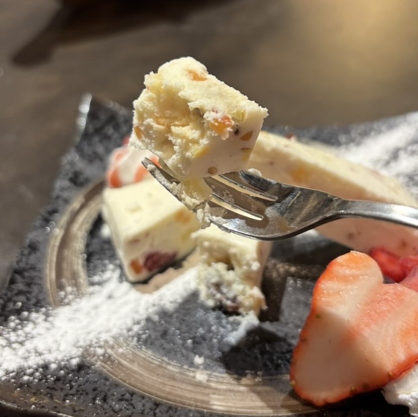 原始焼き酒場 火の丸（豊田市）　クリームチーズのカッサータ