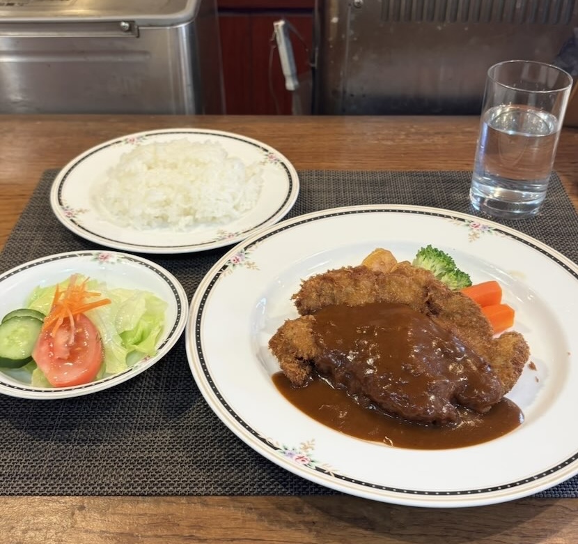 洋食の店 ふる~る(豊田市) ポークカツレツ