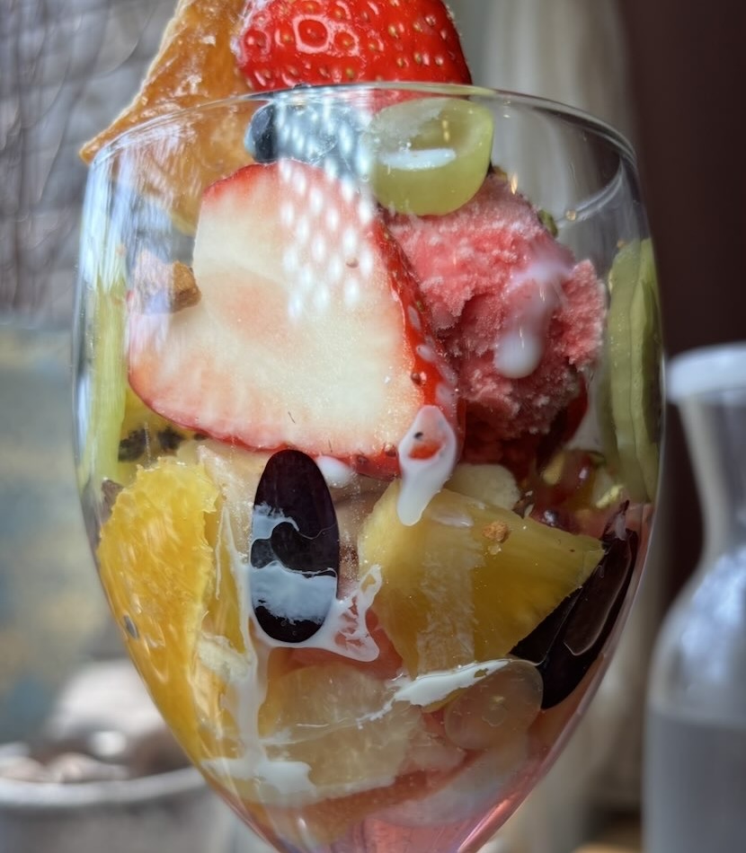Halleloo Garden（みよし市）　ランチのフルーツパフェ