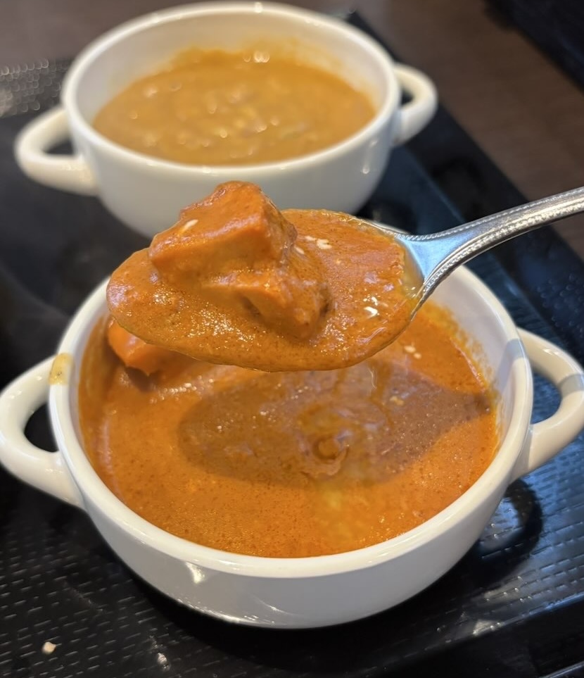 アワンキッチン（豊田市）　バターチキンカレー