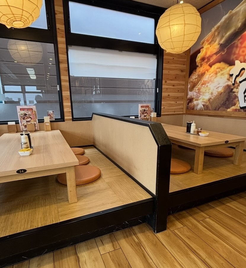 かつさと 豊田宮町店　店内雰囲気