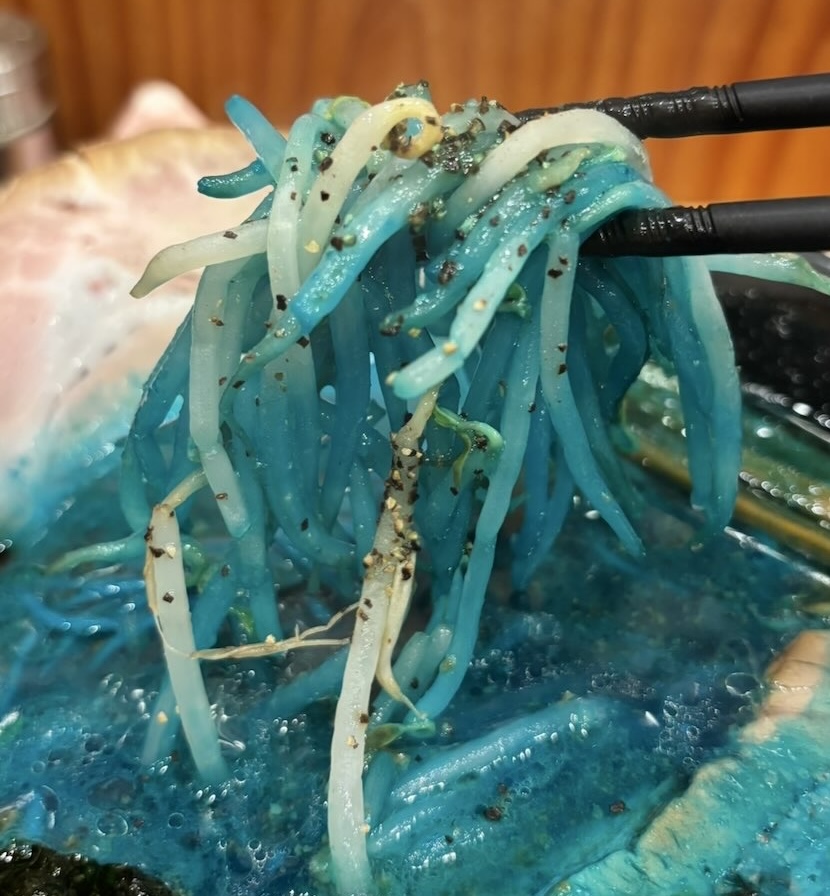 麦笑 豊田店　青のとんこつのもやし