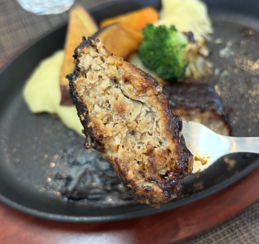 洋食やすひろ(豊田市) ハンバーグ