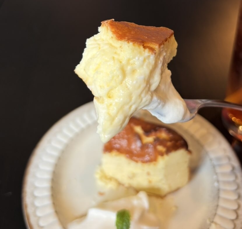 Cafe&Bar BooN（豊田市）　バスクチーズケーキ