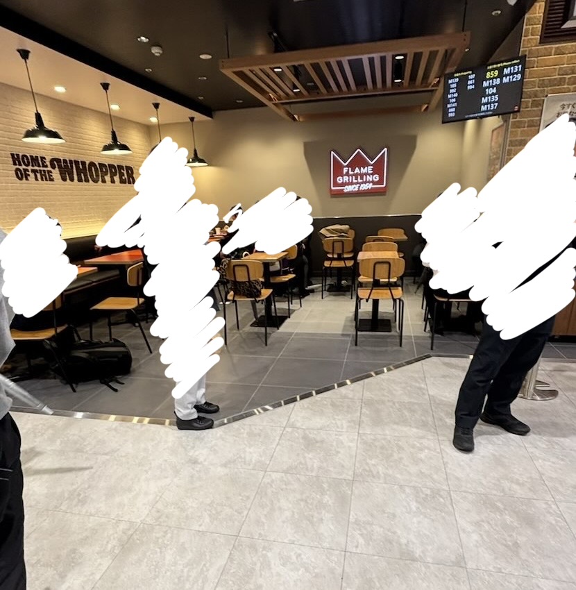 バーガーキング豊田GAZA店　飲食スペース