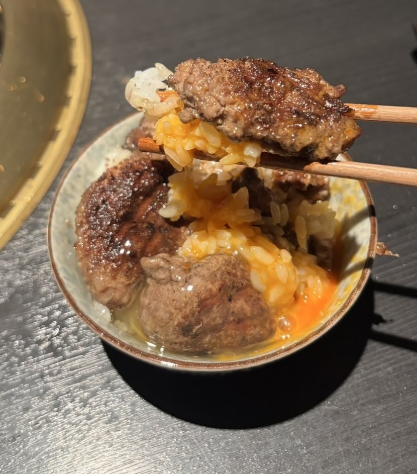 ごはん泥棒 焼肉とハンバーグ（豊田市）　ハンバーグ丼