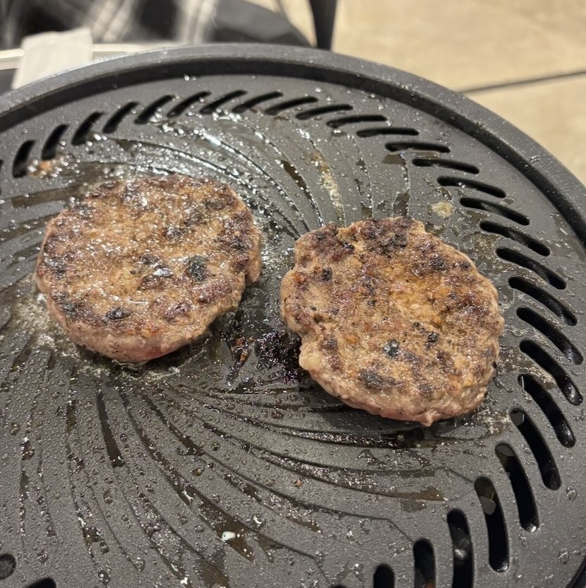 ビアガーデン おいでんテラス　豊田市駅　ミニハンバーガー