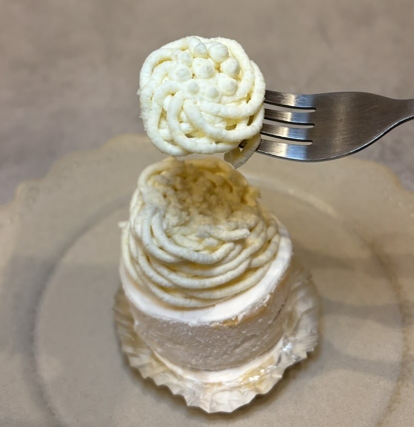 ケーキハウス アンジュ（Ange)平戸橋店　白いモンブラン