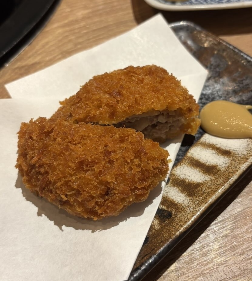 もつ鍋 岳（豊田市）　メンチカツ