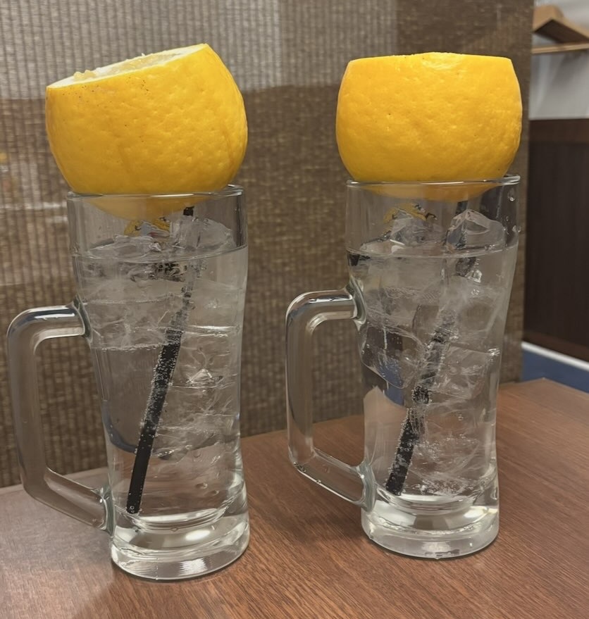 大衆居酒屋 喝采（豊田市）　生絞りメガグレープサワー