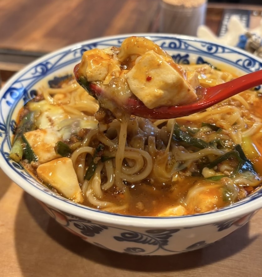 ちばる食堂（岡崎市）　麻婆炙りチー玉