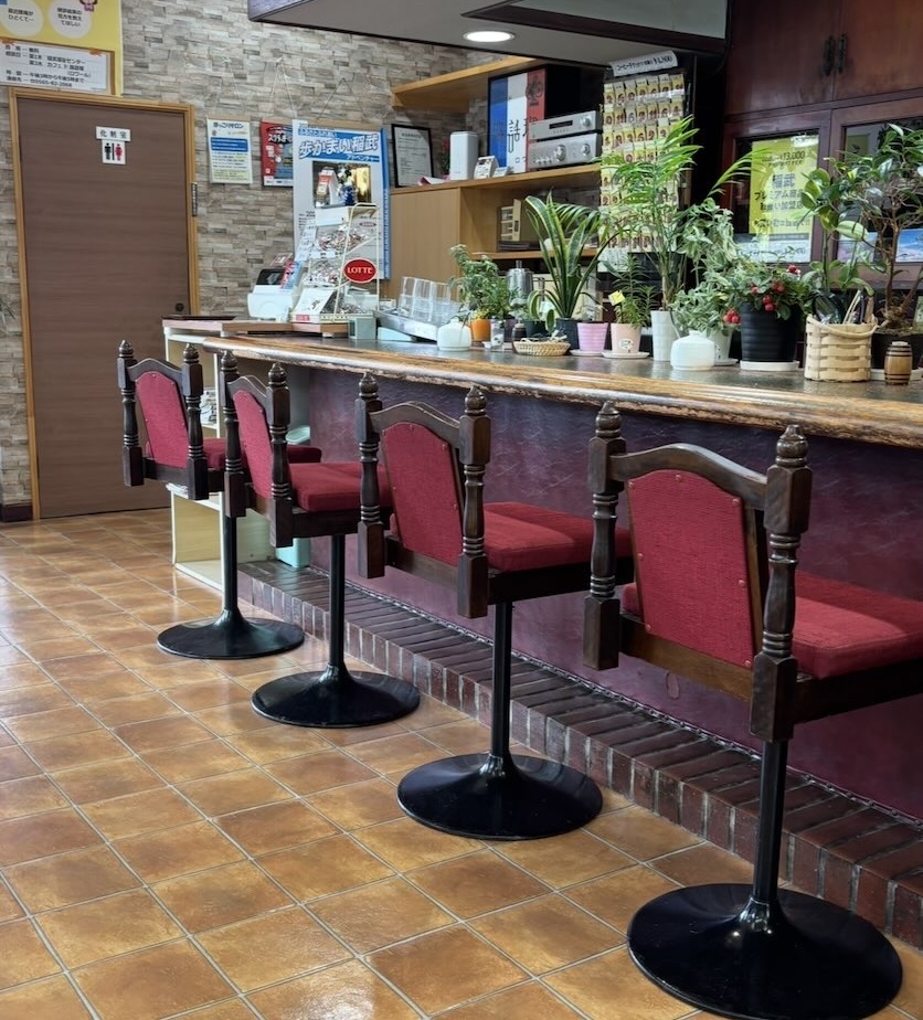 カフェ ド 路話留（ロワール）　店内風景