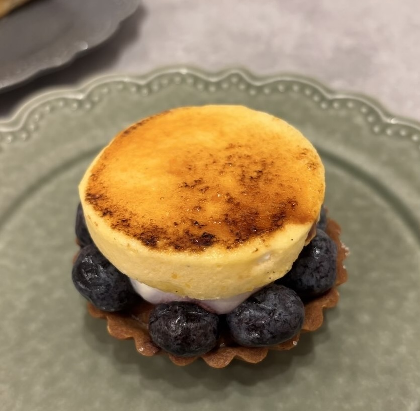 ブルーベリーのこみちのケーキ屋さん マコのお店　シブースト