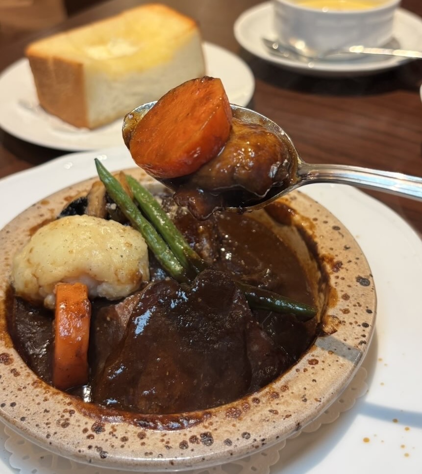 洋食とケーキ グラメル(岡崎市) 牛タンシチュー
