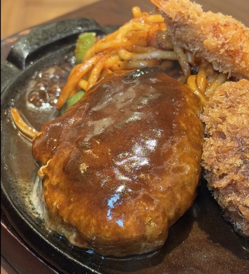洋食とケーキ グラメル(岡崎市) ハンバーグ